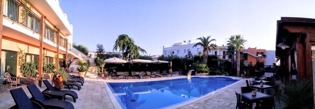 Hotel Cuor Di Puglia Alberobello Bagian luar foto